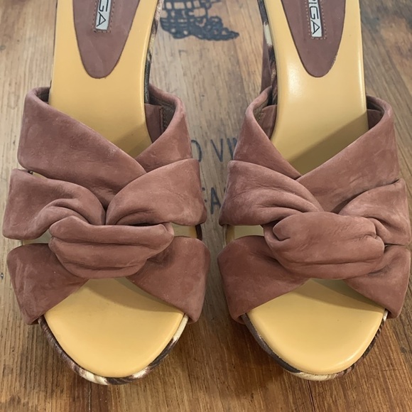 Via Spiga | Brown Suede Slip On Platform Heels 6.5 - Picture 5 of 17
